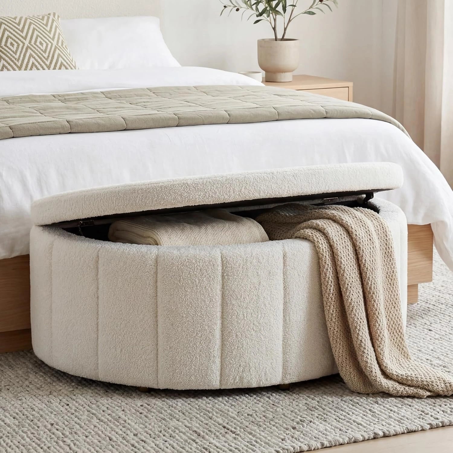 Tectake Banquette Rembourrée avec Coffre de Rangement 108 cm, Charge 150 kg, Assise Confortable, Pour Chambre et Salon - Bouclé Crème